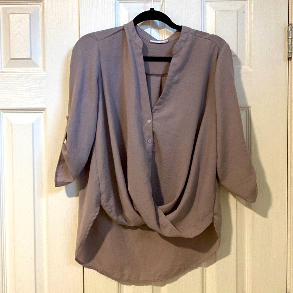 NWOT Lush 3/4 sleeve blouse